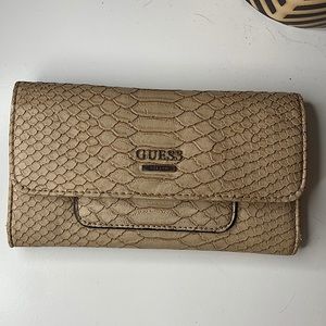 Guess Wallet